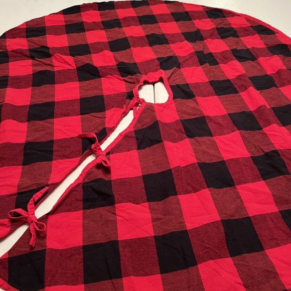 Meriwood Red & Black Buffalo Plaid Christmas Tree Skirt  48" round NIP - Picture 3 of 6